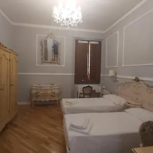 Apartment Tra Piazza Duomo E Piazza Signoria, Florence