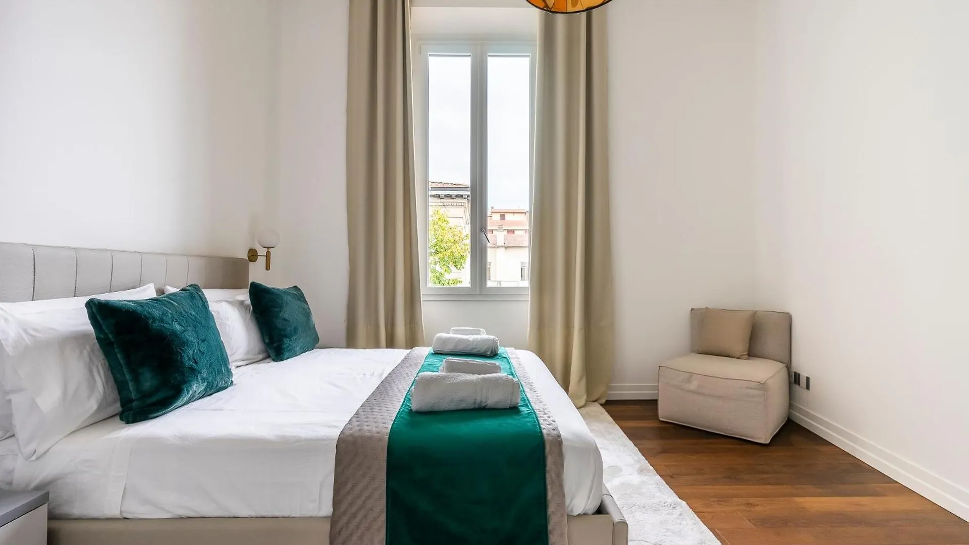 San Marco White Appartamento Luxury Con Garage Su Richiesta Florence