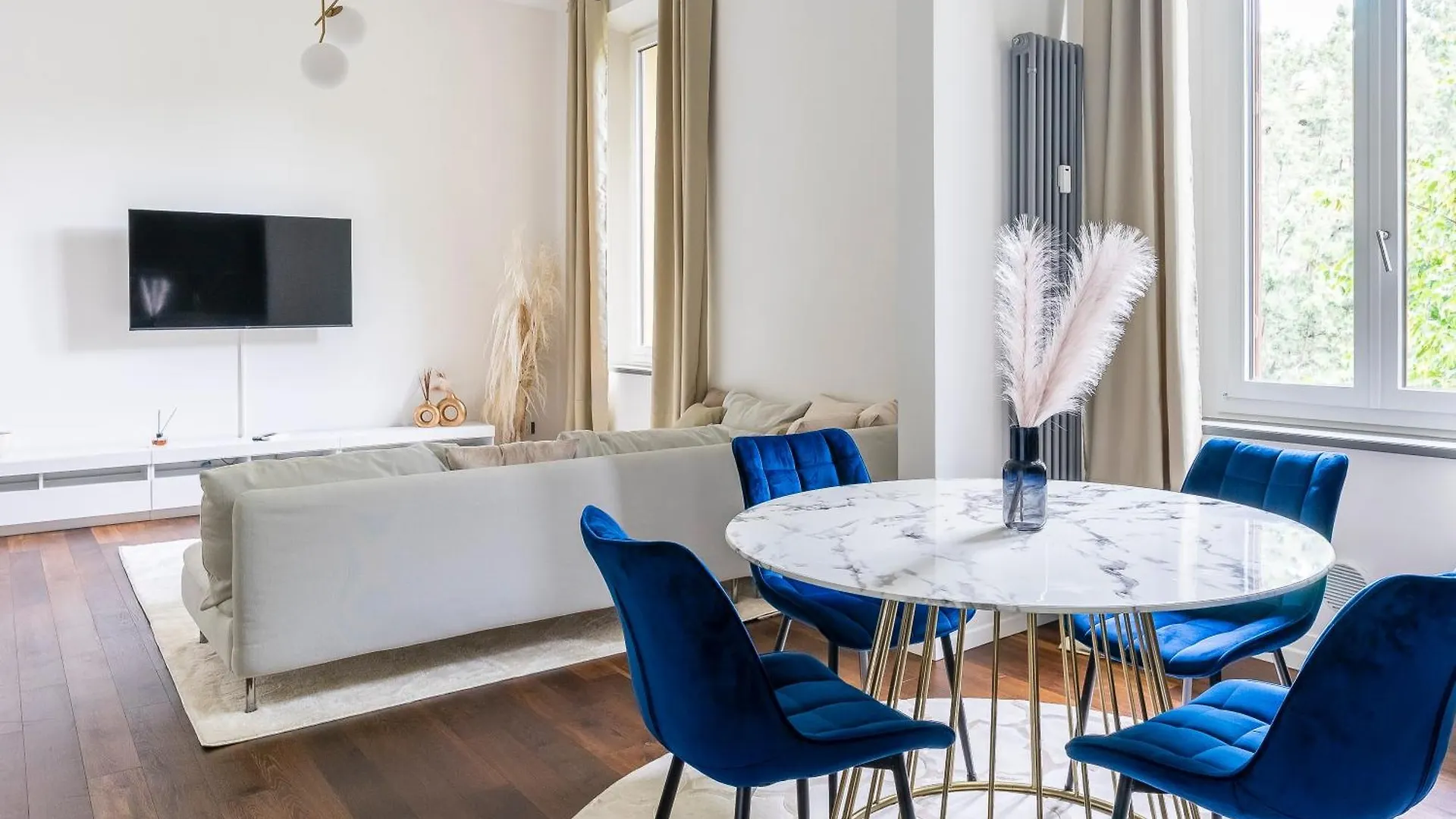 San Marco White Appartamento Luxury Con Garage Su Richiesta contacts